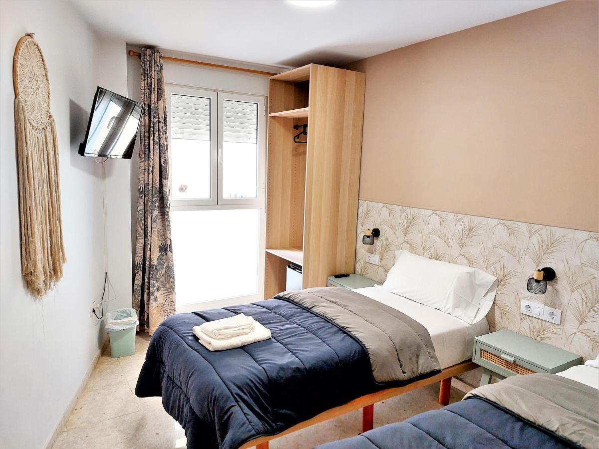 Habitaciones Barra89 Valenza Esterno foto