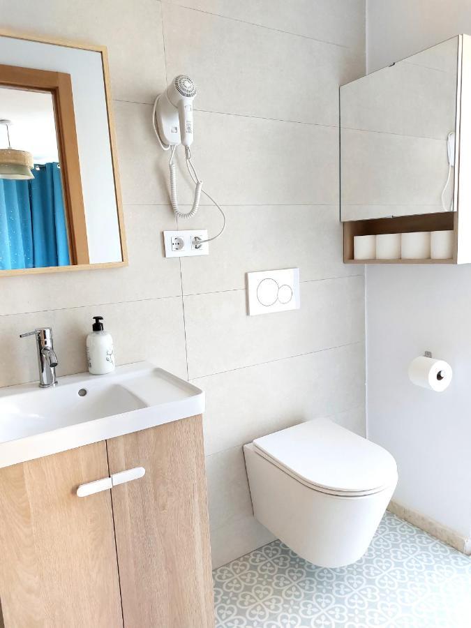 Habitaciones Barra89 Valenza Esterno foto